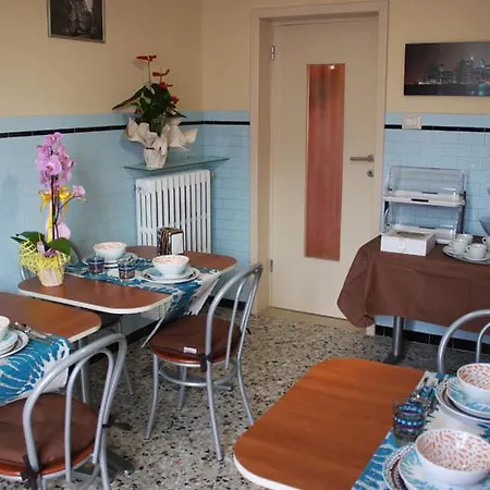 Bed & Breakfast La Perla Rosa 3*