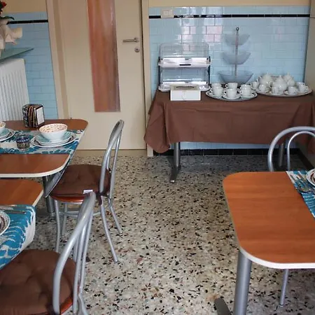 Bed & Breakfast La Perla Rosa 3*