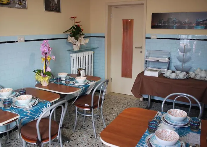 Bed & Breakfast La Perla Rosa 3*