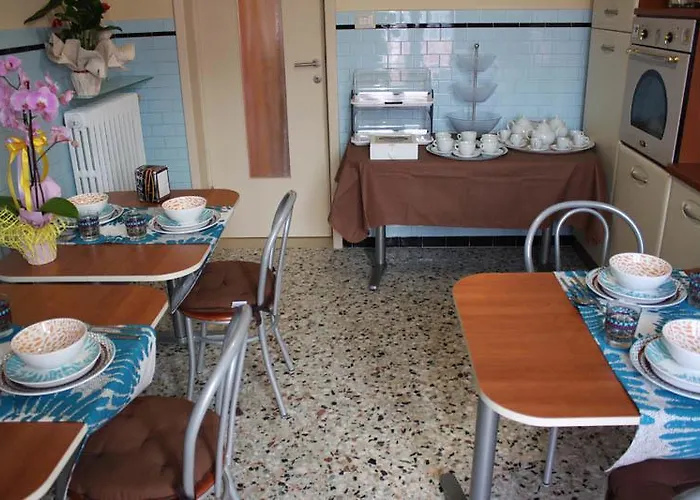 Bed & Breakfast La Perla Rosa 3*